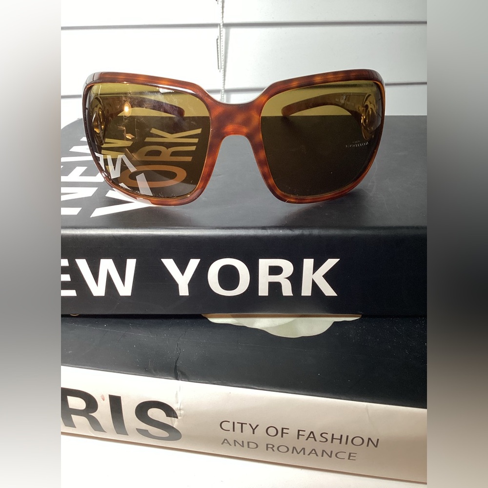 Authentic Chanel Sunglasses (Tortoise and Gold) - Picture 3 of 6